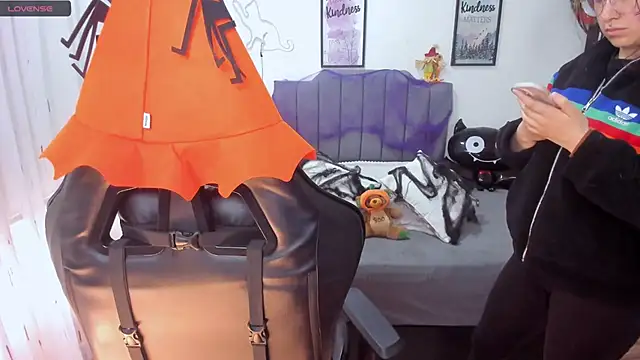 Snapshot of Amy_joones chatting on October 2025 01:01:01 PM Amy joones online show from October 2025 01:01:01 PM