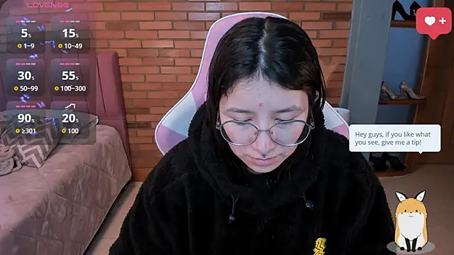Amy joones online show from May 2026 11:24:02 AM