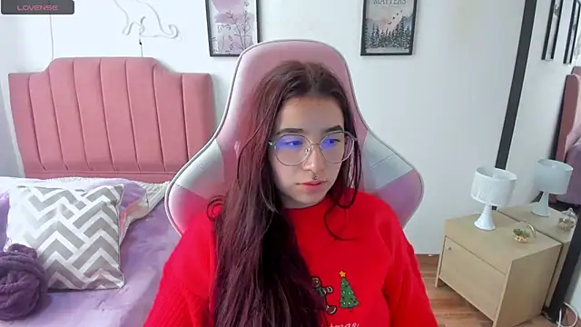 Amy joones online show from December 2025 03:04:01 PM