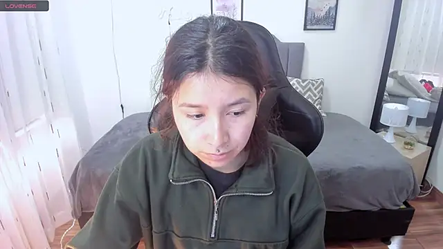 Snapshot of Amy_joones chatting on October 2025 12:31:02 PM Amy joones online show from October 2025 12:31:02 PM