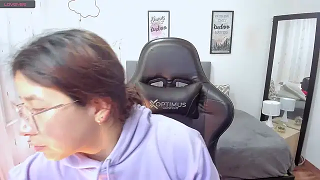 Snapshot of Amy_joones chatting on September 2025 11:46:02 AM Amy joones online show from September 2025 11:46:02 AM