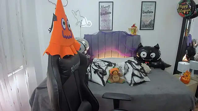 Snapshot of Amy_joones chatting on October 2025 12:39:02 PM Amy joones online show from October 2025 12:39:02 PM