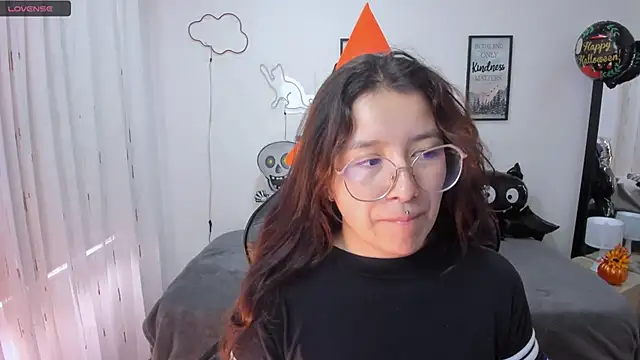 Snapshot of Amy_joones chatting on October 2025 12:26:02 PM Amy joones online show from October 2025 12:26:02 PM