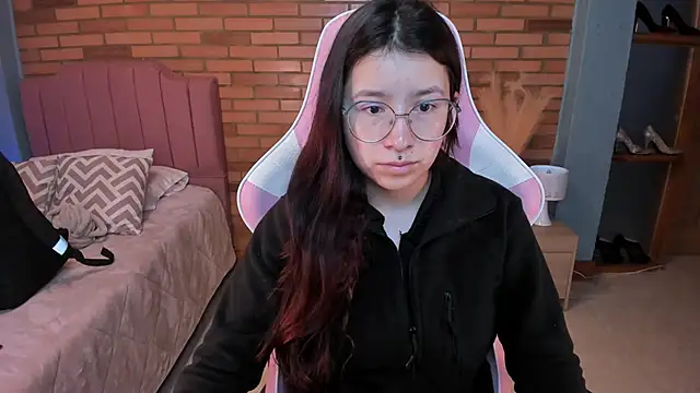 Amy joones online show from May 2026 11:13:02 AM