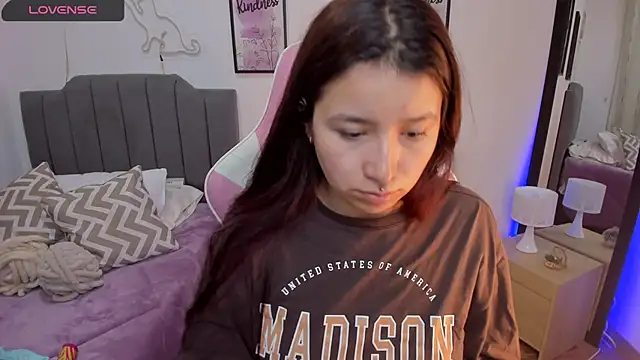 Amy joones online show from March 2026 11:13:01 AM