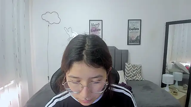 Snapshot of Amy_joones chatting on September 2025 02:00:02 PM Amy joones online show from September 2025 02:00:02 PM