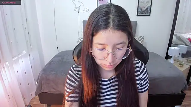 Snapshot of Amy_joones chatting on September 2025 12:01:02 PM Amy joones online show from September 2025 12:01:02 PM