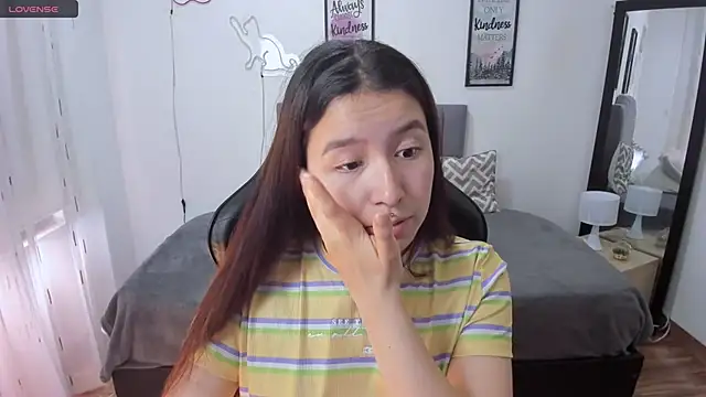 Snapshot of Amy_joones chatting on October 2025 12:17:01 PM Amy joones online show from October 2025 12:17:01 PM