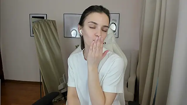 Snapshot of SuzyJamess chatting on January 2025 04:55:01 AM SuzyJamess online show from January 2025 04:55:01 AM