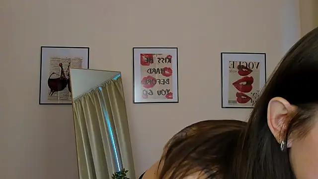 Snapshot of SuzyJamess chatting on February 2025 05:41:01 AM SuzyJamess online show from February 2025 05:41:01 AM