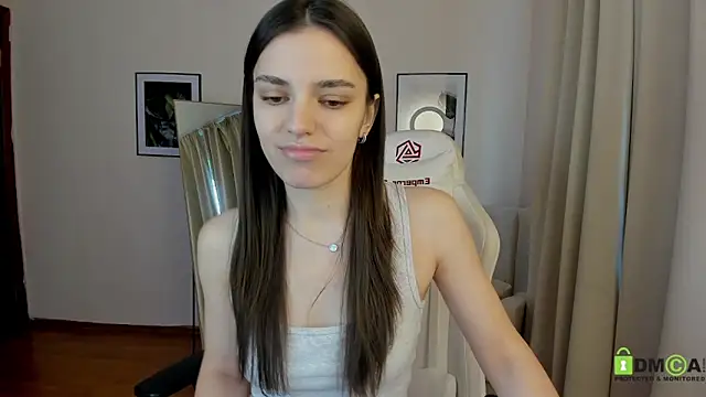 Snapshot of SuzyJamess chatting on February 2025 05:07:02 AM SuzyJamess online show from February 2025 05:07:02 AM