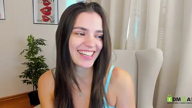 Snapshot of SuzyJamess chatting on March 2025 07:15:01 AM SuzyJamess online show from March 2025 07:15:01 AM