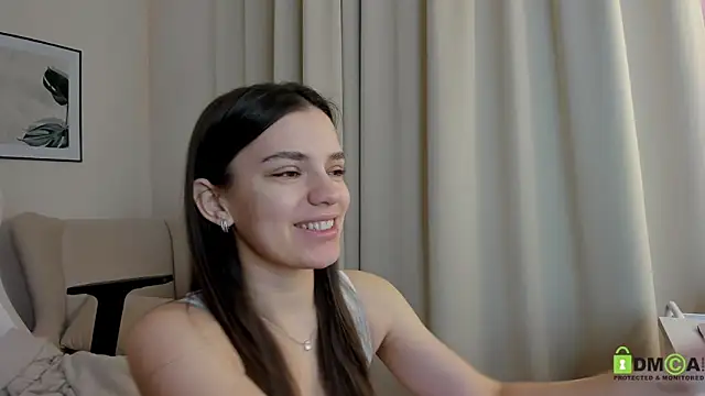 Snapshot of SuzyJamess chatting on February 2025 02:05:02 AM SuzyJamess online show from February 2025 02:05:02 AM