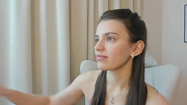 Snapshot of SuzyJamess chatting on December 2024 04:50:02 AM SuzyJamess online show from December 2024 04:50:02 AM