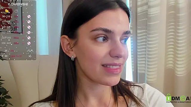 Snapshot of SuzyJamess chatting on March 2025 08:26:01 AM SuzyJamess online show from March 2025 08:26:01 AM