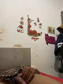 Snapshot of PAUBRASILEIRORJ chatting on February 2025 02:58:02 PM PAUBRASILEIRORJ online show from February 2025 02:58:02 PM