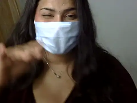 cutelady65 online show from April 2026 06:59:01 PM