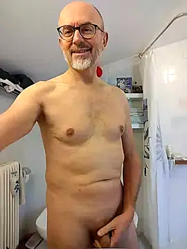 Snapshot of MadProfessor chatting on January 2025 08:36:01 AM MadProfessor online show from January 2025 08:36:01 AM