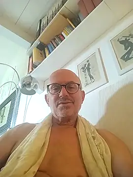 Snapshot of MadProfessor chatting on September 2025 10:17:02 AM MadProfessor online show from September 2025 10:17:02 AM