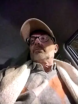 Snapshot of MadProfessor chatting on March 2025 06:46:01 PM MadProfessor online show from March 2025 06:46:01 PM