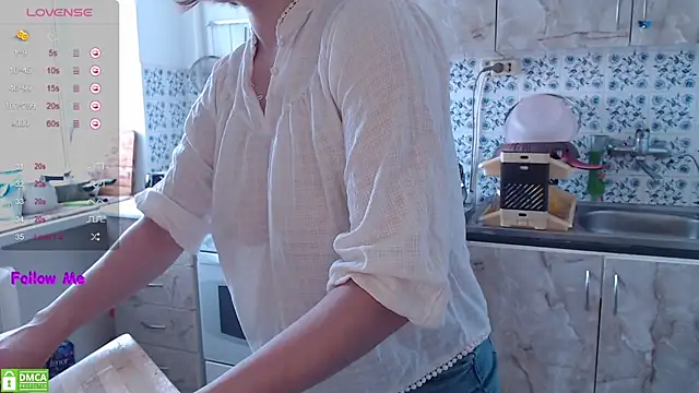 VerySweetKate111 online show from February 2026 11:34:01 AM