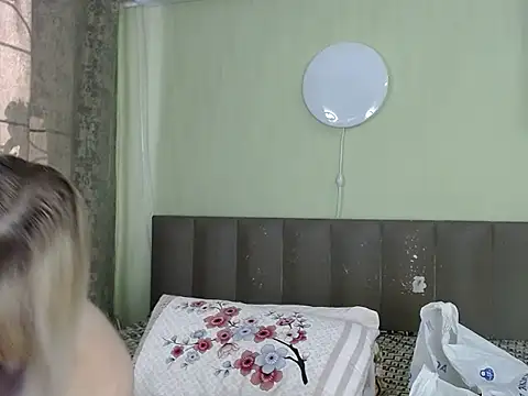 Kira Miler online show from February 2025 06:40:02 AM