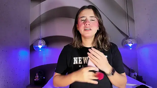 Snapshot of LanaHerondale chatting on March 2025 08:44:01 AM LanaHerondale online show from March 2025 08:44:01 AM