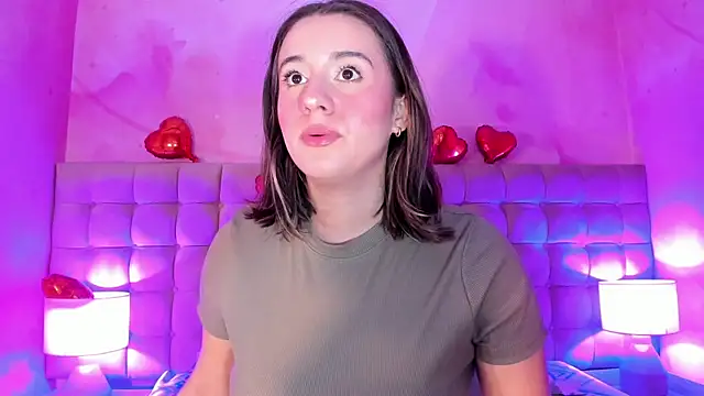 Snapshot of LanaHerondale chatting on February 2025 06:28:01 AM LanaHerondale online show from February 2025 06:28:01 AM