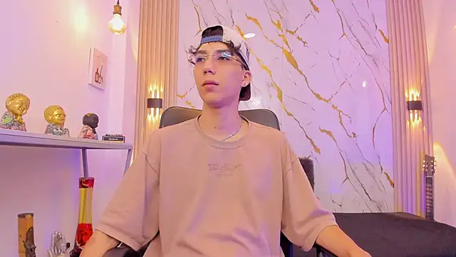 Nikolay Gregori online show from April 2026 04:08:02 AM