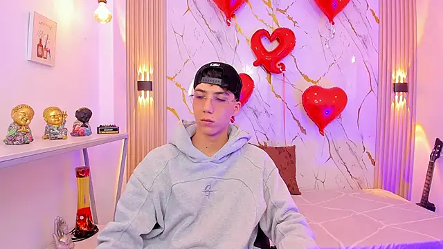 Nikolay Gregori online show from February 2026 04:22:02 AM