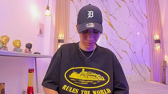 Nikolay Gregori online show from April 2026 04:03:01 AM