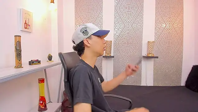 Nikolay Gregori online show from November 2025 04:35:01 AM