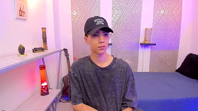 Nikolay Gregori online show from December 2025 04:24:01 AM