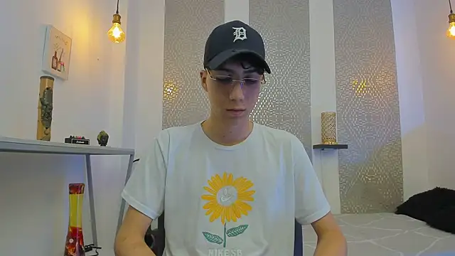 Nikolay Gregori online show from November 2025 04:18:01 AM