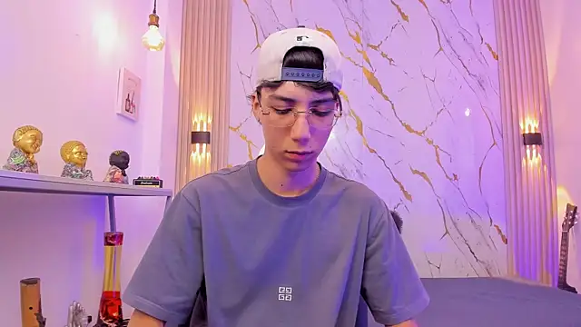 Nikolay Gregori online show from April 2026 04:19:01 AM