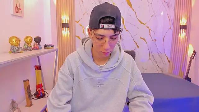 Nikolay Gregori online show from March 2026 04:57:02 AM