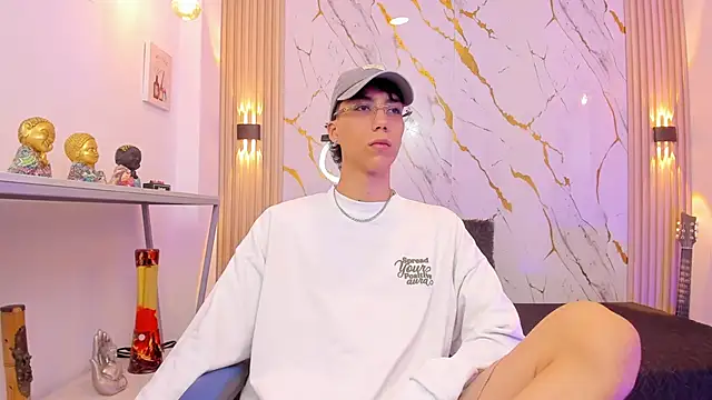 Nikolay Gregori online show from April 2026 04:18:01 AM