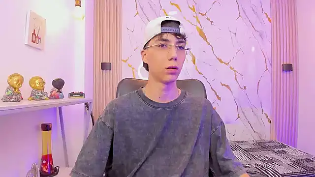 Nikolay Gregori online show from February 2026 04:08:01 AM