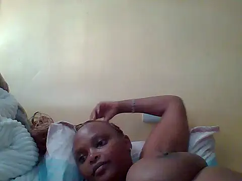 Snapshot of Sexxy-Shie chatting on March 2025 01:23:02 PM Sexxy-Shie online show from March 2025 01:23:02 PM