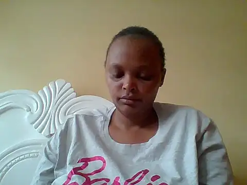 Snapshot of Sexxy-Shie chatting on October 2025 06:36:02 AM Sexxy-Shie online show from October 2025 06:36:02 AM