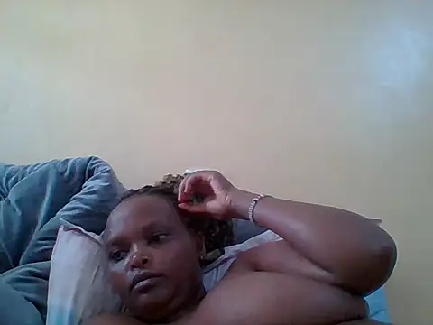 Snapshot of Sexxy-Shie chatting on March 2025 10:41:02 AM Sexxy-Shie online show from March 2025 10:41:02 AM