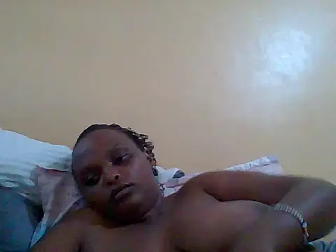 Snapshot of Sexxy-Shie chatting on February 2025 03:32:02 PM Sexxy-Shie online show from February 2025 03:32:02 PM