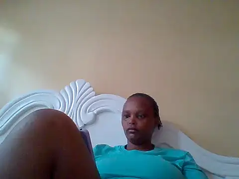 Snapshot of Sexxy-Shie chatting on October 2025 06:03:02 AM Sexxy-Shie online show from October 2025 06:03:02 AM