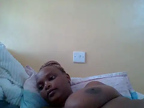 Snapshot of Sexxy-Shie chatting on March 2025 08:18:01 AM Sexxy-Shie online show from March 2025 08:18:01 AM