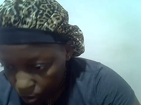 miss tash online show from December 2025 08:03:02 PM