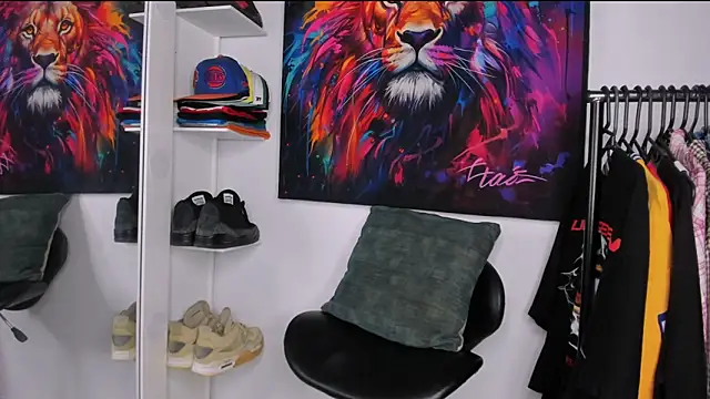 Snapshot of Pantera_black_21 chatting on November 2025 11:10:01 AM Pantera black 21 online show from November 2025 11:10:01 AM