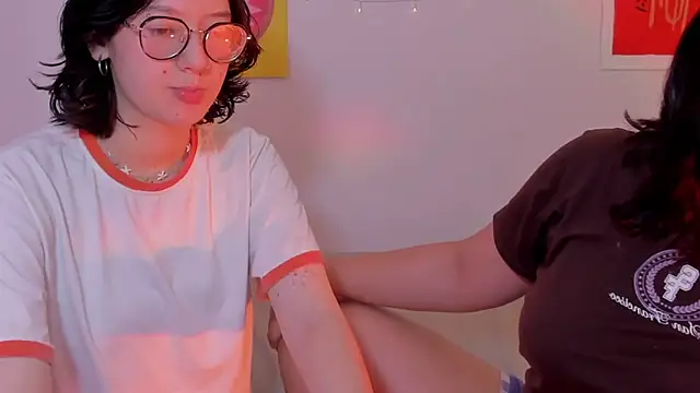 Gaby Danna online show from November 2025 06:51:02 PM