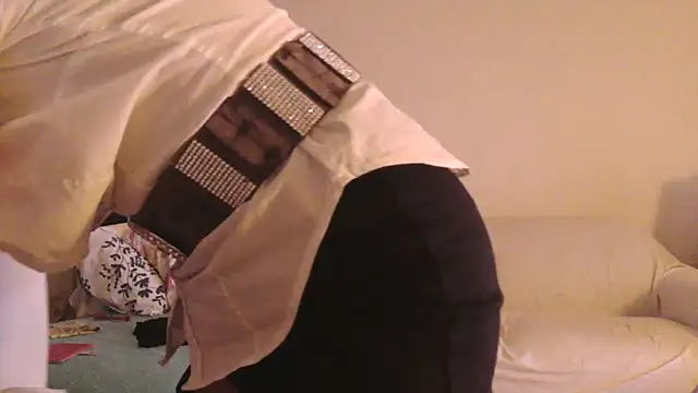 fragrance72 online show from February 2026 05:20:02 PM