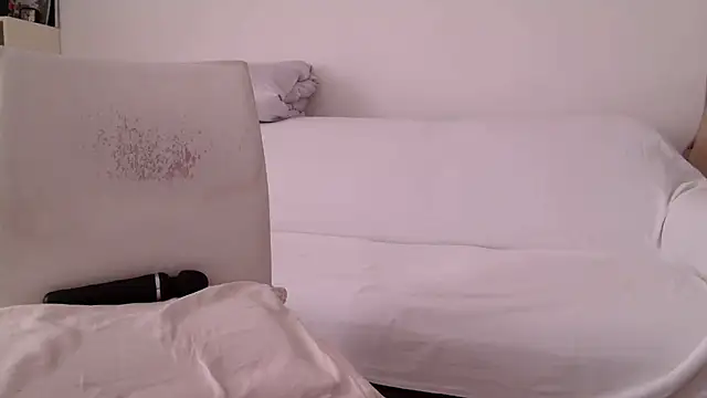 fragrance72 online show from April 2026 12:56:01 PM