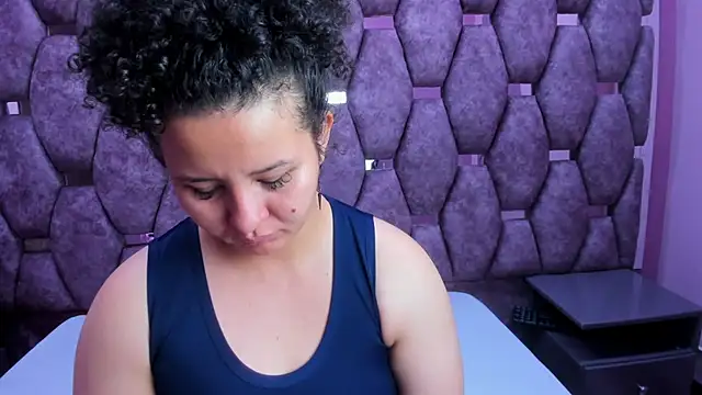 AlaSmith online show from November 2025 02:04:02 AM